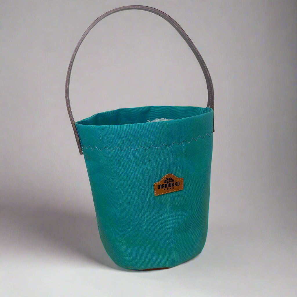 Canvas Bloom bucket bag
