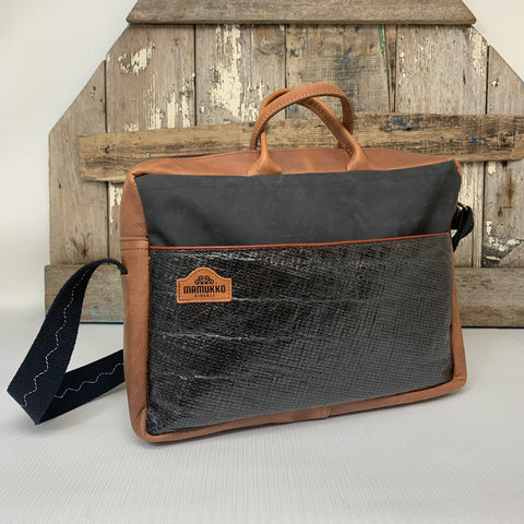 13” Captain Laptop Bag