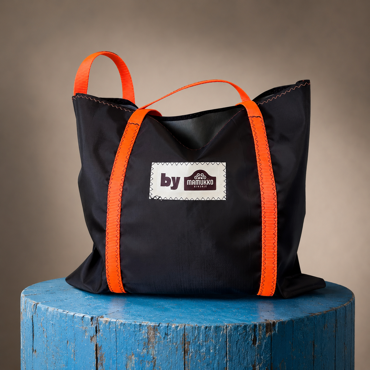 RESQ Signal Tote
