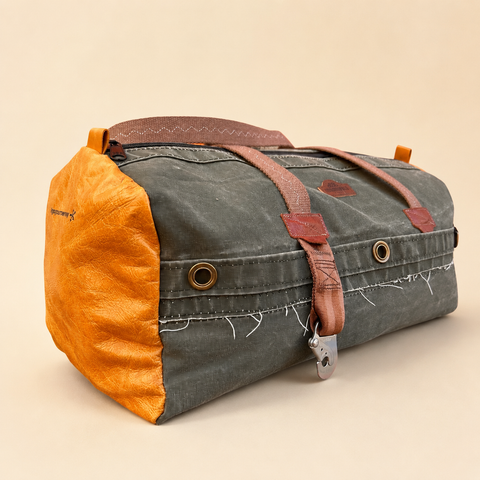 The Leona Loop Holdall