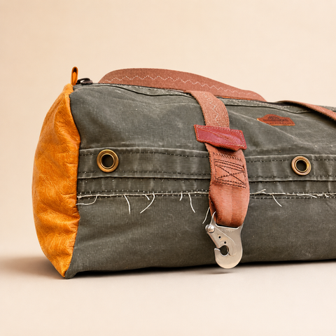 The Leona Loop Holdall