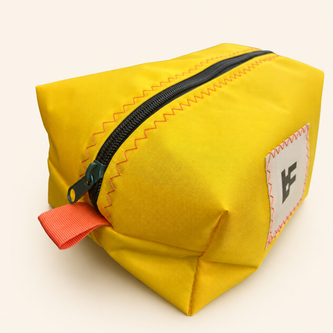 RESQUBE Washbag