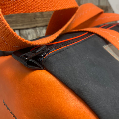 Mamukko Reflect Holdall