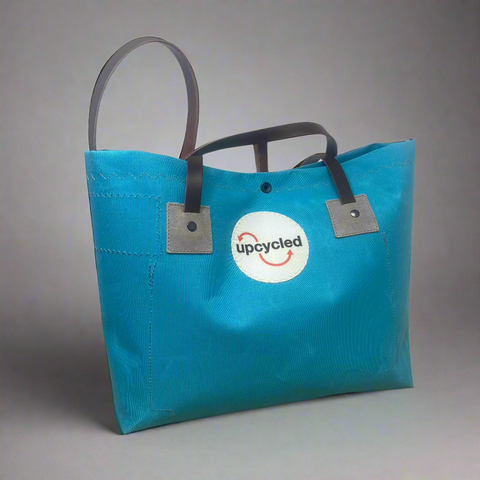 Coastliner Tote
